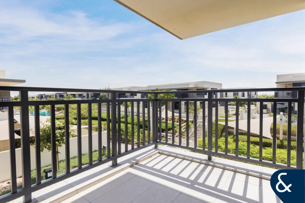 Greenbelt Backing | Corner Unit | Type 2E